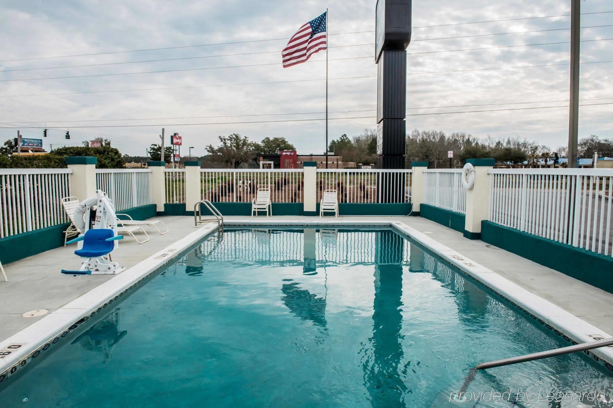 Quality Inn Chipley I-10 At Exit 120 Dış mekan fotoğraf